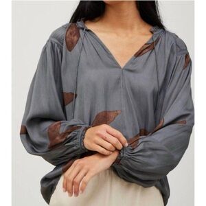 Chic Gray Blouse with Brown Leaf Accents